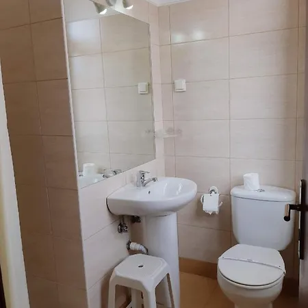 Residencial Do Vale בית הארחה