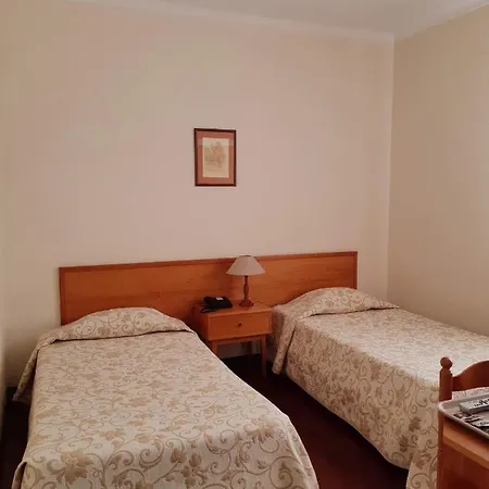 בית הארחה Residencial Do Vale פונשל