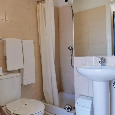 בית הארחה Residencial Do Vale פונשל