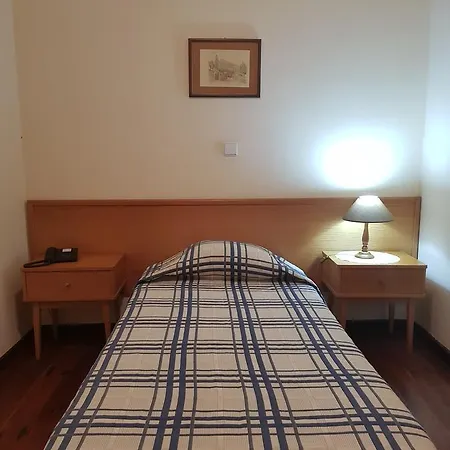 Residencial Do Vale בית הארחה