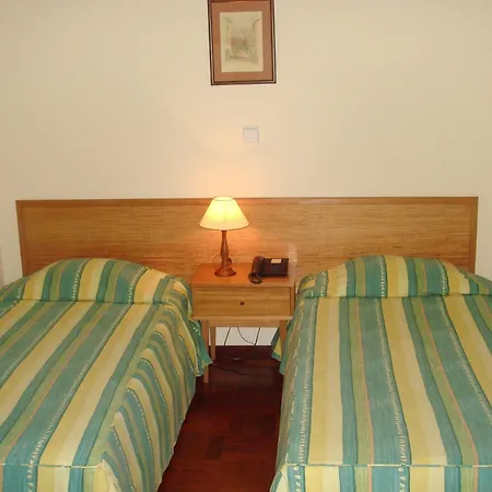 Residencial Do Vale 3* פונשל